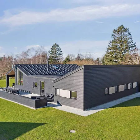 Semesterbostad 5 Star In