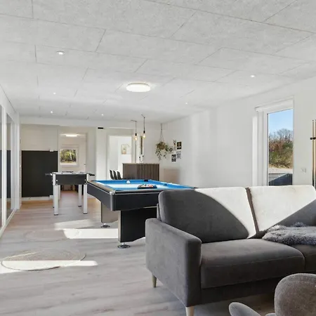 Semesterbostad 5 Star In *